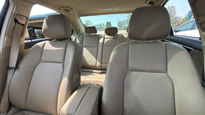 2013 Mercedes-Benz C-Class C 300 Luxury 4MATIC