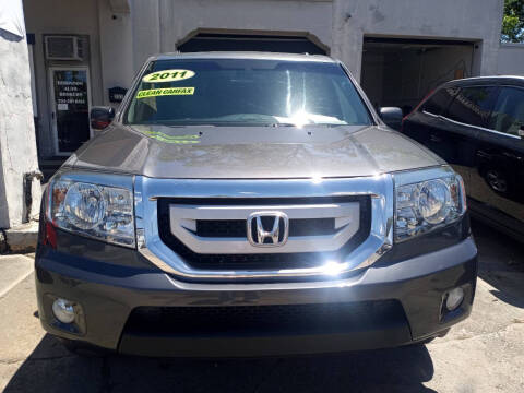 2011 Honda Pilot for sale at ROBINSON AUTO BROKERS in Dallas NC