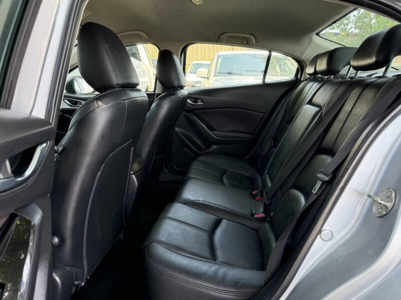 2018 Mazda MAZDA3 Touring