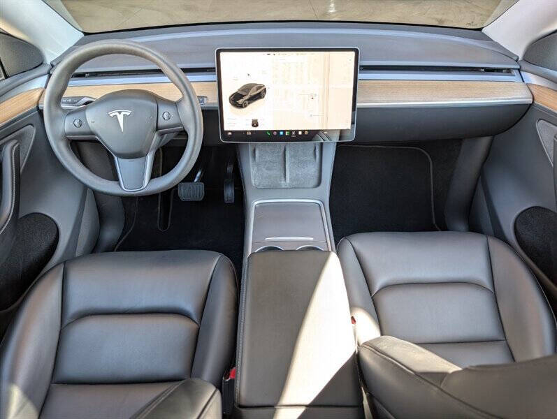 2023 Tesla Model Y Long Range