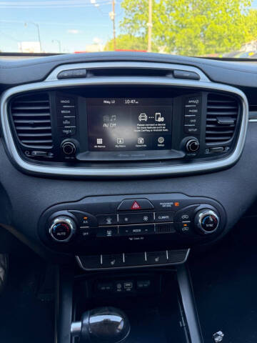 2017 Kia Sorento LX