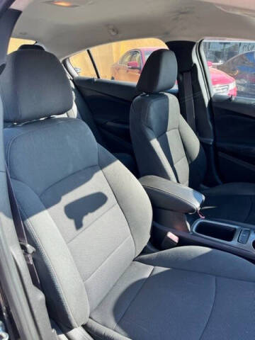 2017 Chevrolet Cruze LT Auto