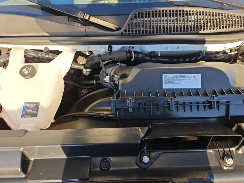 2024 GMC Savana 2500