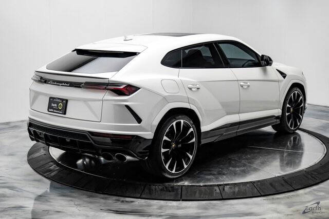 2022 Lamborghini Urus