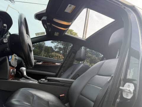 2010 Mercedes-Benz C-Class C 300 Luxury