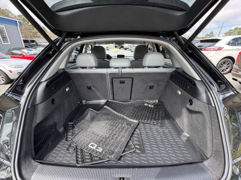 2017 Audi Q3 2.0T quattro Premium Plus
