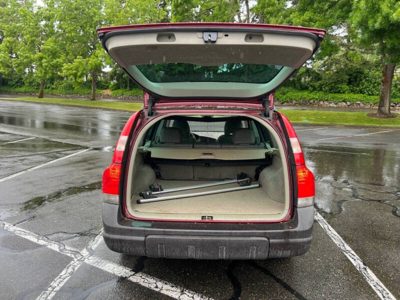2004 Volvo XC70