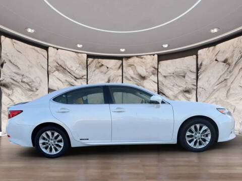2013 Lexus ES 300h