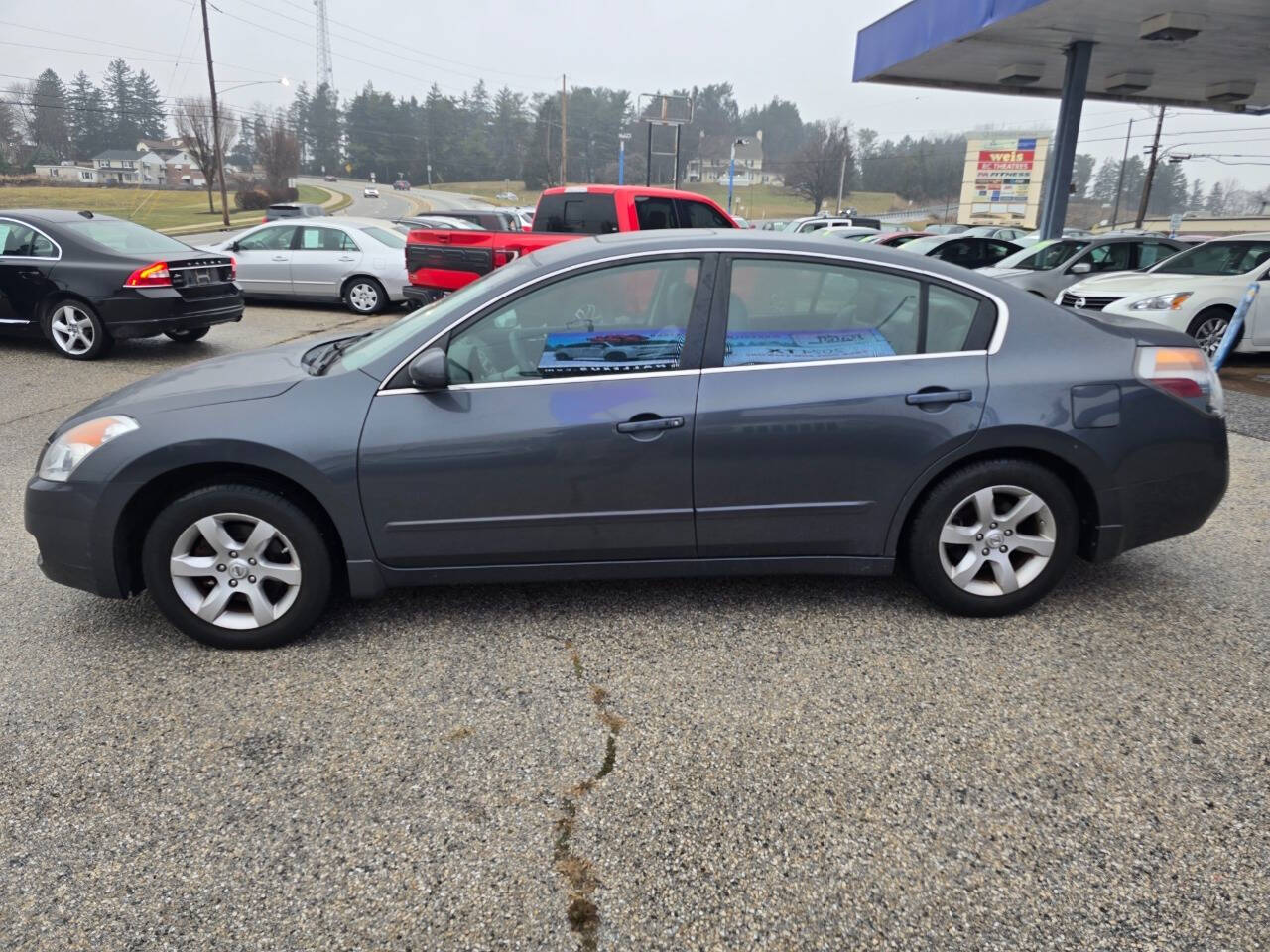 2007 Nissan Altima for sale at QUEENSGATE AUTO SALES in York, PA