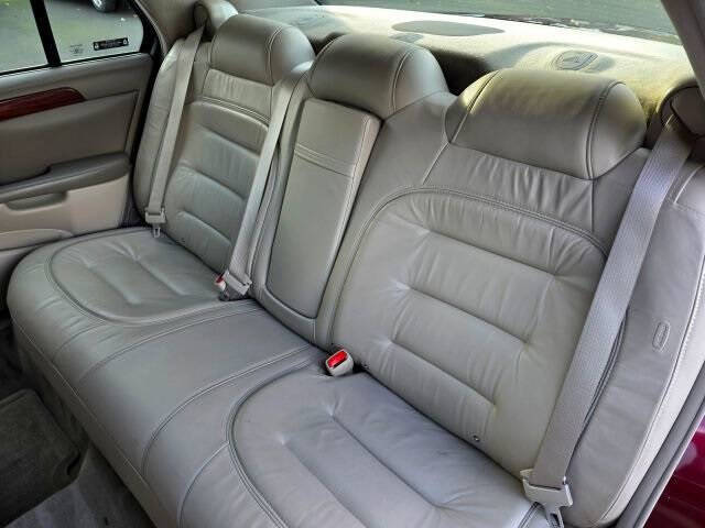 2002 Cadillac DeVille