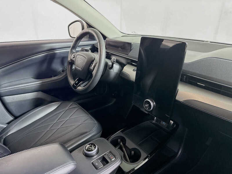 2021 Ford Mustang Mach-E Select