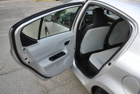 2013 Toyota Prius c One