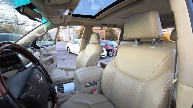 2011 Lexus LX 570