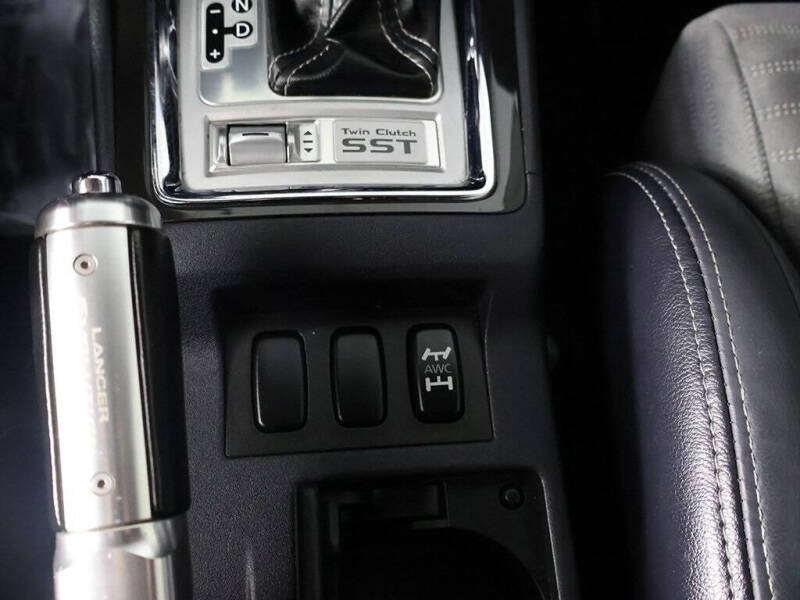 2011 Mitsubishi Lancer Evolution MR