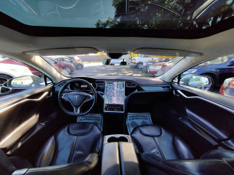 2015 Tesla Model S