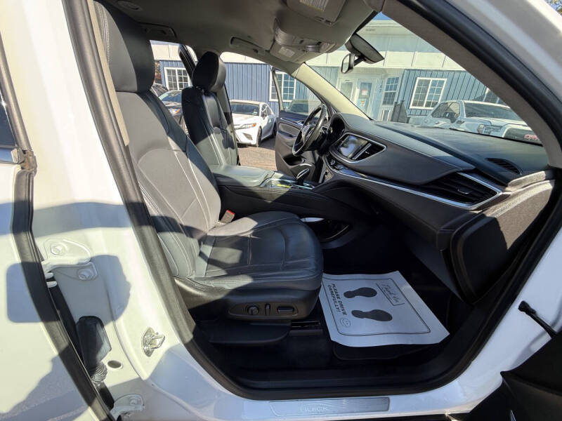 2019 Buick Enclave Essence