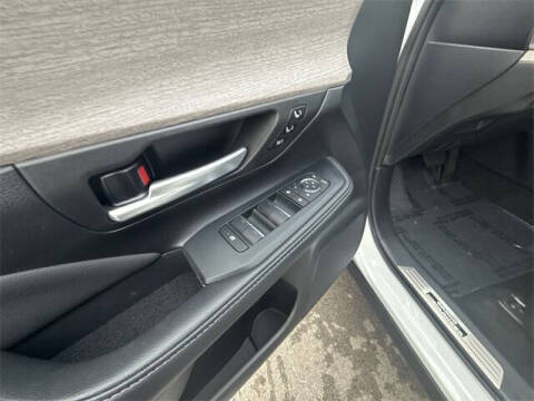 2024 Toyota Grand Highlander Hybrid XLE