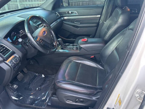 2016 Ford Explorer Sport