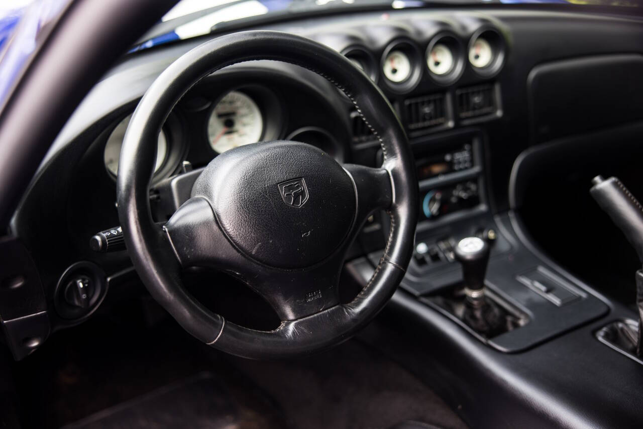 1997 Dodge Viper 16