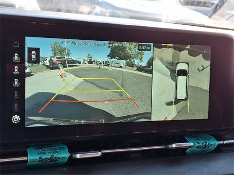 2024 Kia Carnival SX