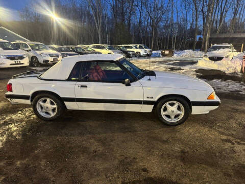 1990 Ford Mustang