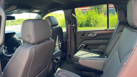 2025 GMC Yukon Denali