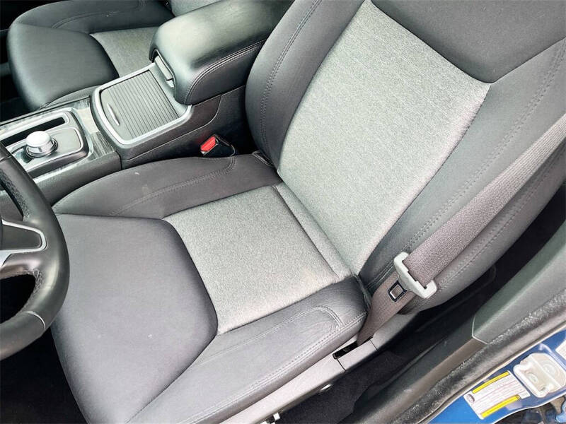 2021 Chrysler 300 Touring