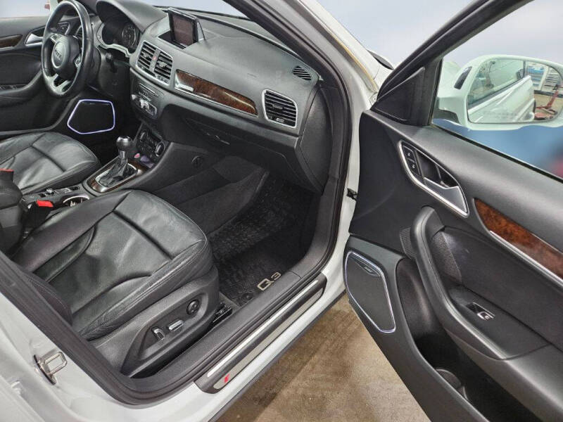 2018 Audi Q3 2.0T quattro Premium Plus