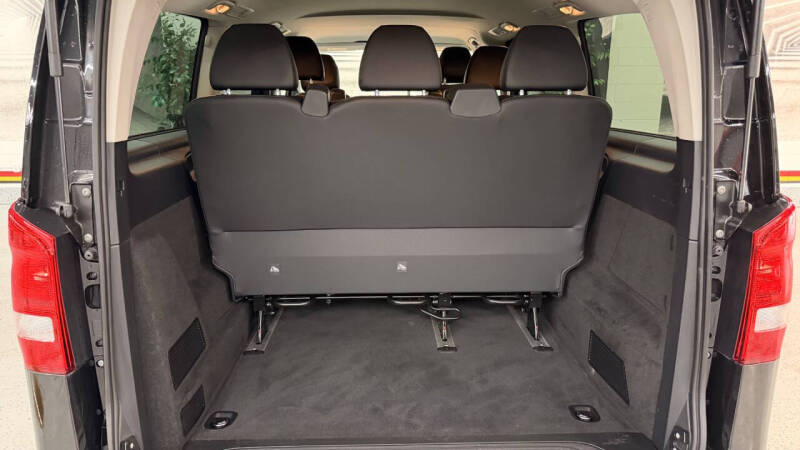 2023 Mercedes-Benz Metris Passenger