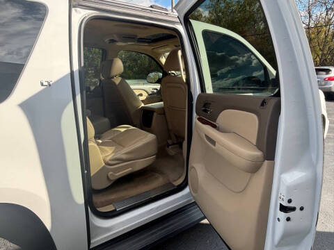 2012 Chevrolet Suburban LT 2500