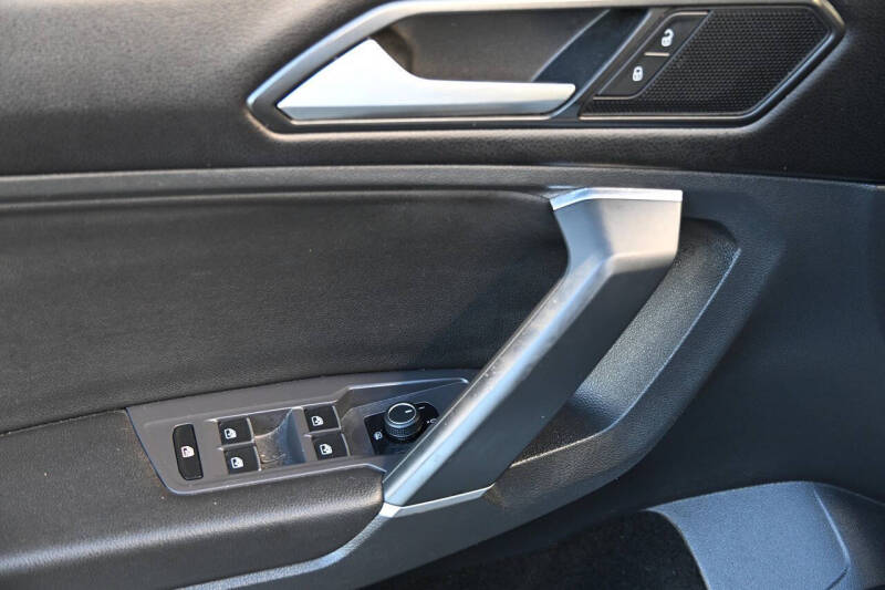2018 Volkswagen Tiguan 2.0T SE