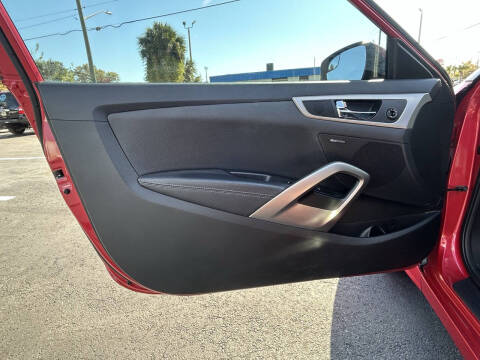 2016 Hyundai Veloster