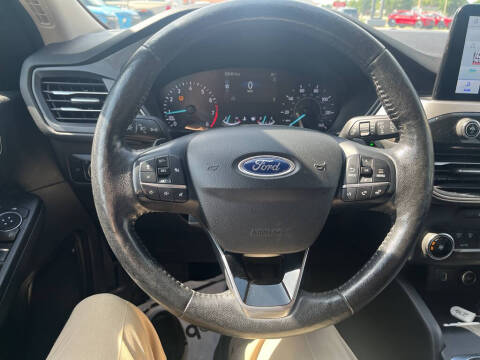 2020 Ford Escape SEL