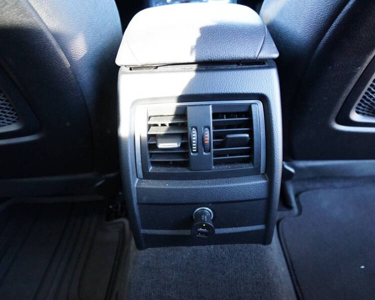 2018 BMW 3 Series 330i xDrive