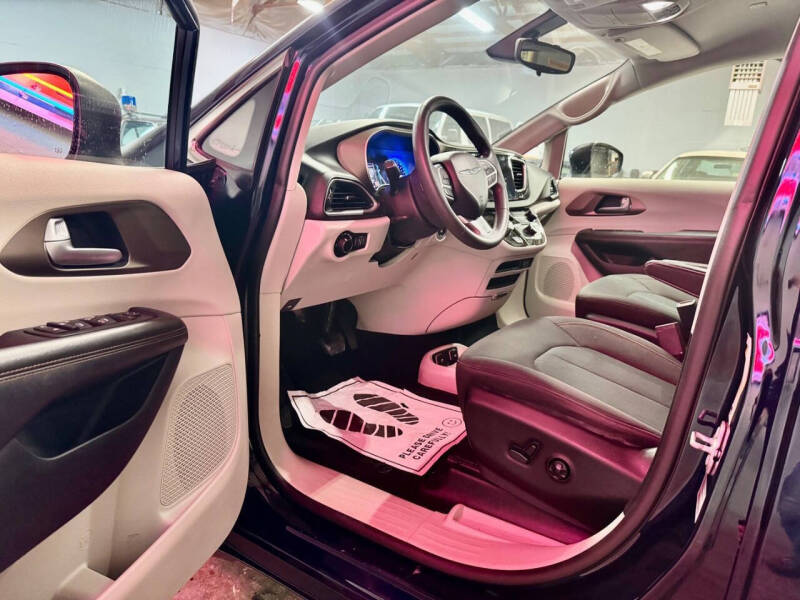 2017 Chrysler Pacifica Touring