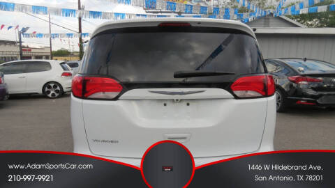 2020 Chrysler Voyager LXi