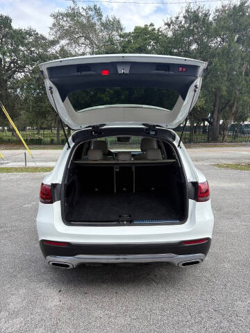 2021 Mercedes-Benz GLC GLC 300