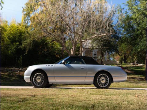 2002 Ford Thunderbird Deluxe