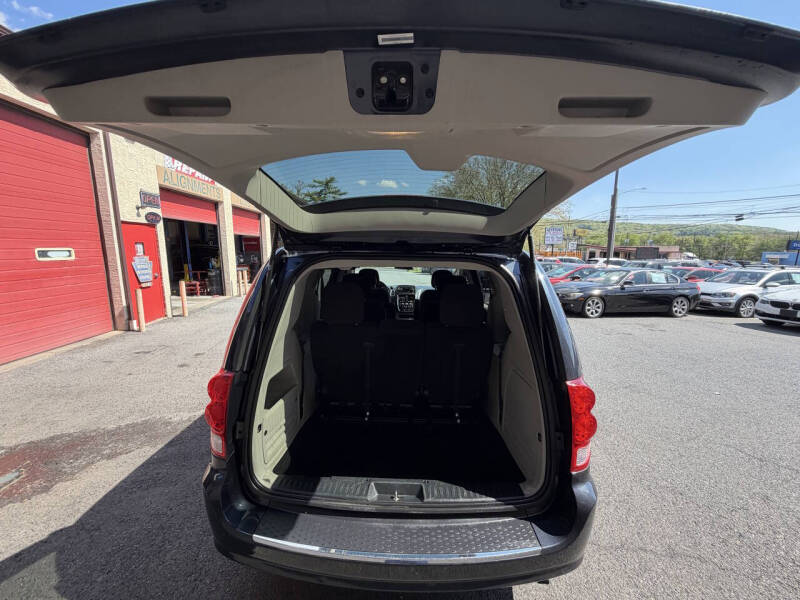 2013 Dodge Grand Caravan SE