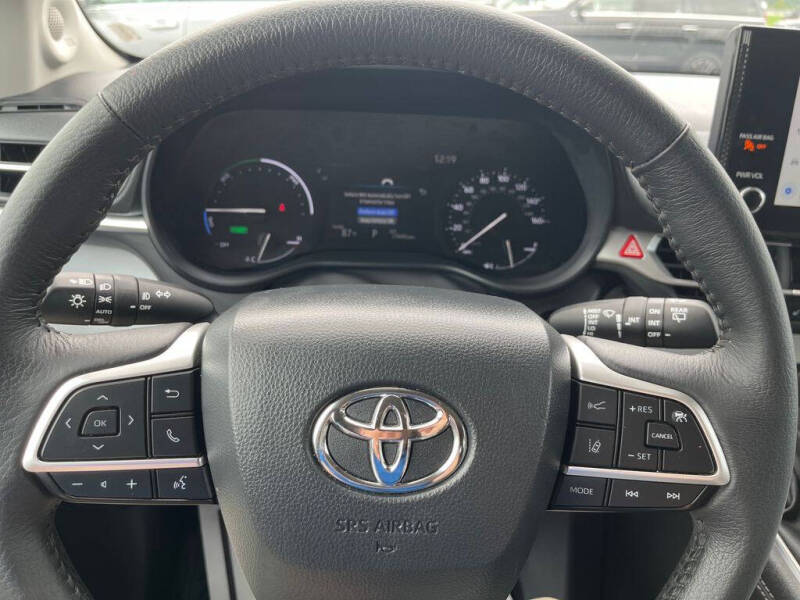 2025 Toyota Sienna