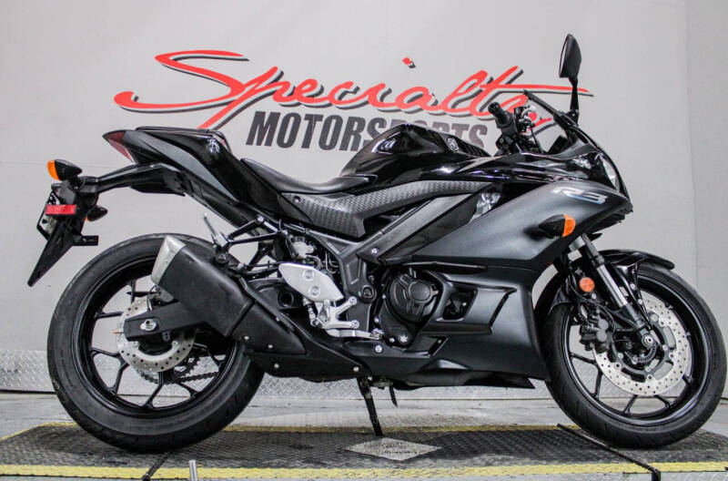 2023 Yamaha YZF-R3 ABS