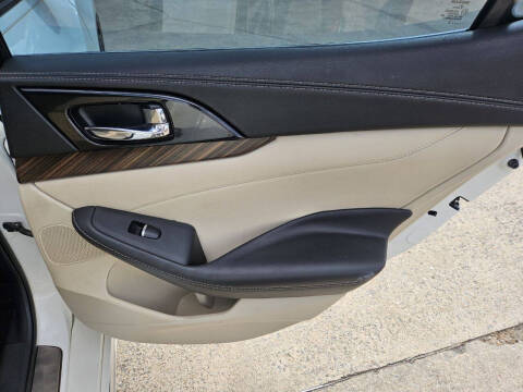 2016 Nissan Maxima Platinum