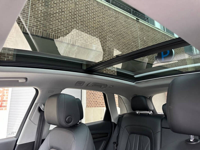 2020 Audi Q5 quattro Prestige 45 TFSI