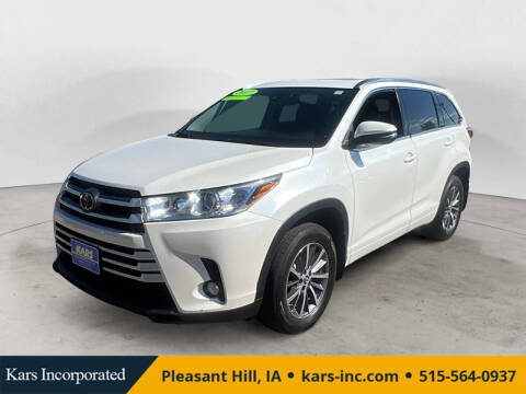 2017 Toyota Highlander SE