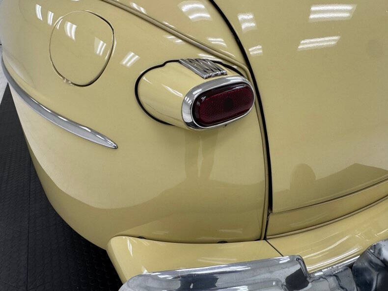1947 Ford Super Deluxe