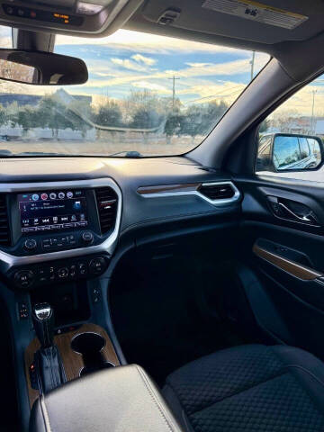 2017 GMC Acadia SLE-2