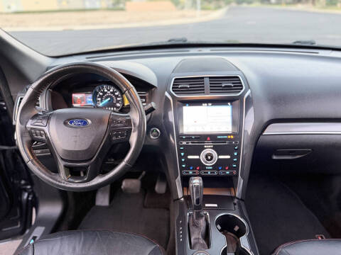 2017 Ford Explorer Sport