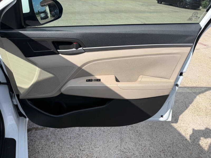 2018 Hyundai Elantra