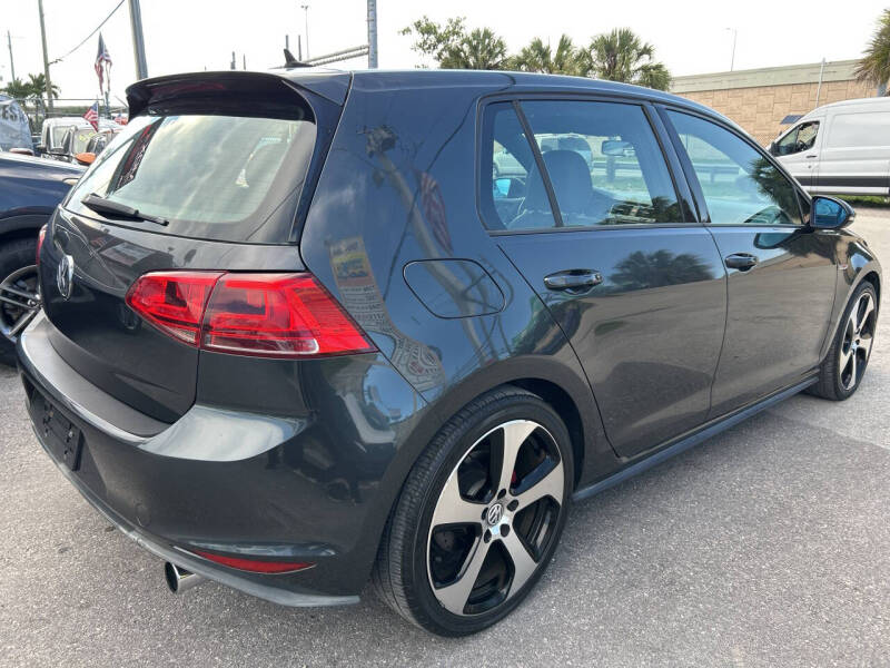 2015 Volkswagen Golf GTI SE
