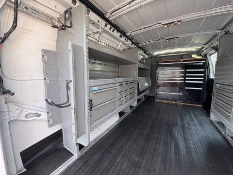 2016 GMC Savana 3500